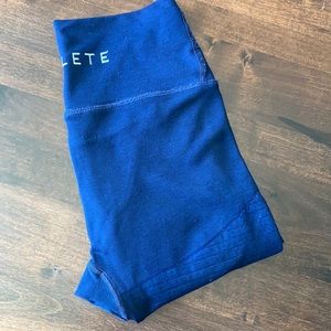 ** LAST CHANCE ** Alphalete Seamless Legging